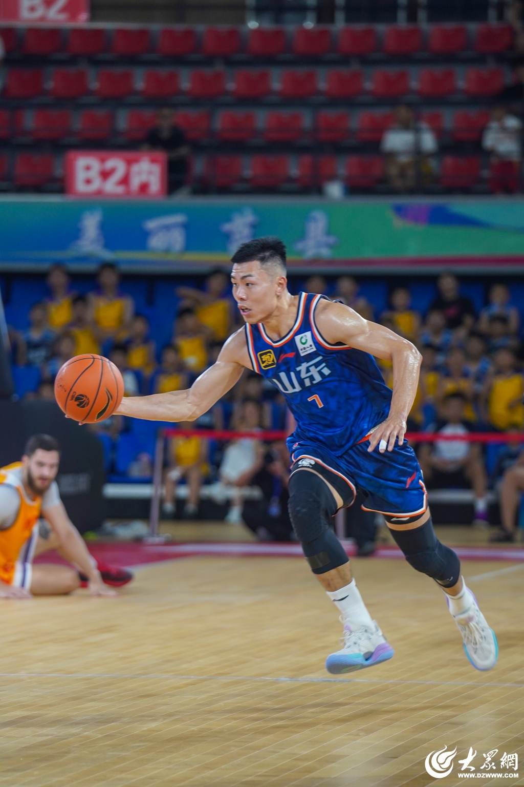 山东男篮训练开放日，今晚强势反弹引欢呼，欧超杯在即，赛程密集仍需轮换的简单介绍